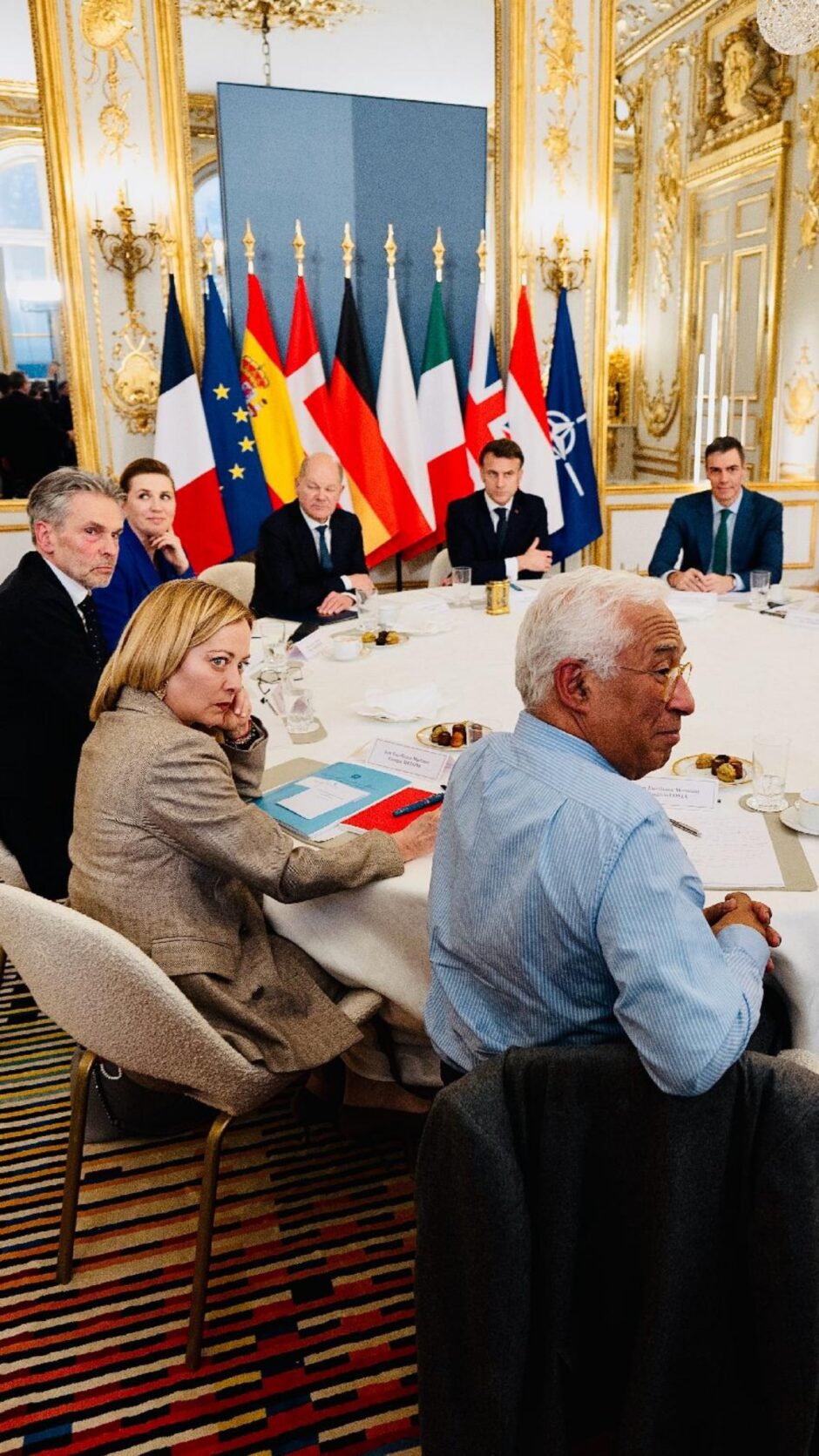 Dieci piccoli indiani a Parigi